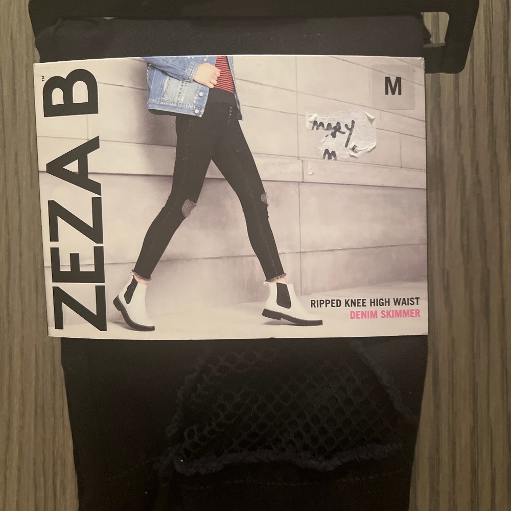 Zeza B ripped knee high waist denim